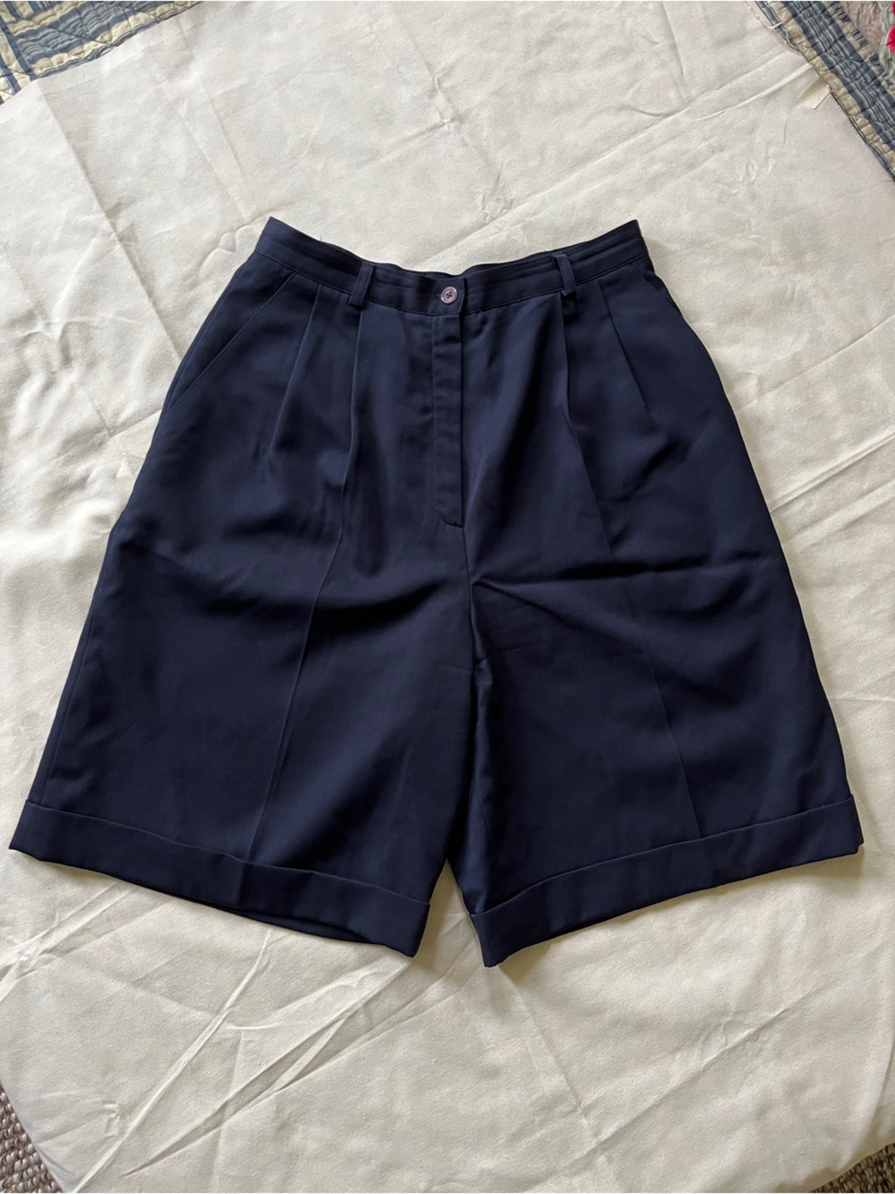 VINTAGE 1990'S TALBOTS NAVY BLUE WOOL DRESS SHORTS